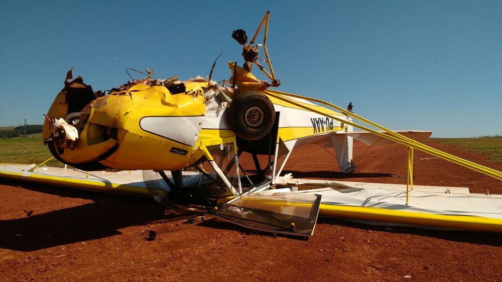 Aeronave que caiu na zona rural de Itaí era de carater experimental (Foto: Pedro Salgado/TV TEM)